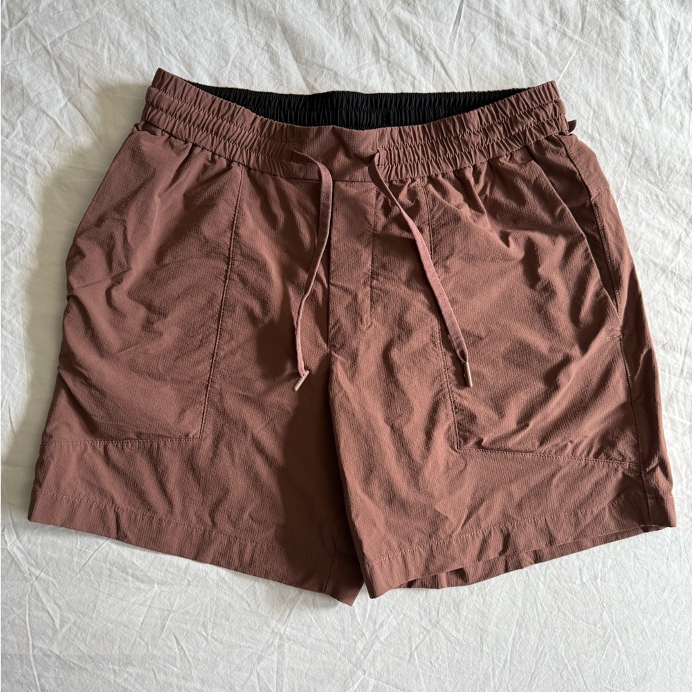 Lululemon Bowline Shorts - 5”